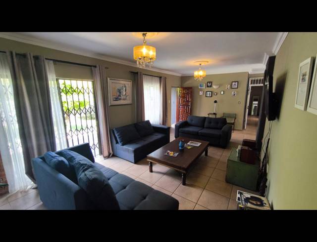 3 BEDROOM HOUSE FOR SALE IN BRACKENHURST